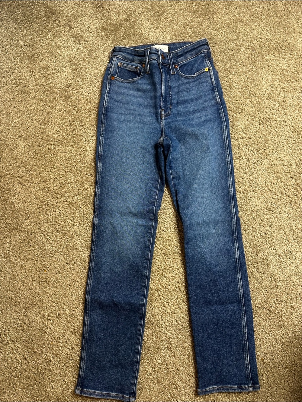 Madewell High-Rise Jeans in Medium Blue Denim
